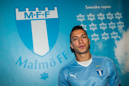 Malmö FF presenterar ett nyförvärv i form av Nikola