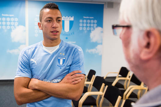 Malmö FF presenterar ett nyförvärv i form av Nikola