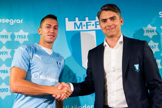 Malmö FF presenterar ett nyförvärv i form av Nikola