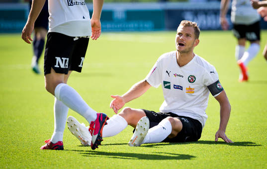 Örebros Robert Åhman Persson deppar