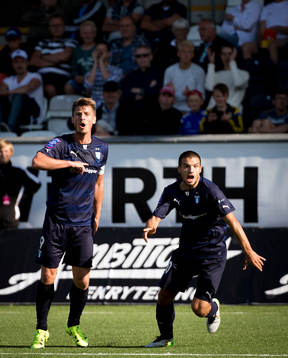 Malmö FFs Markus Rosenberg och Vladimir Rodic deppar