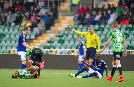 Halmstads Mohammed Ali Khan får ont