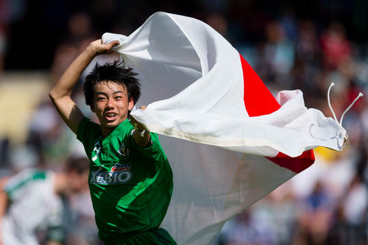 Kashimura Reiji jublar med