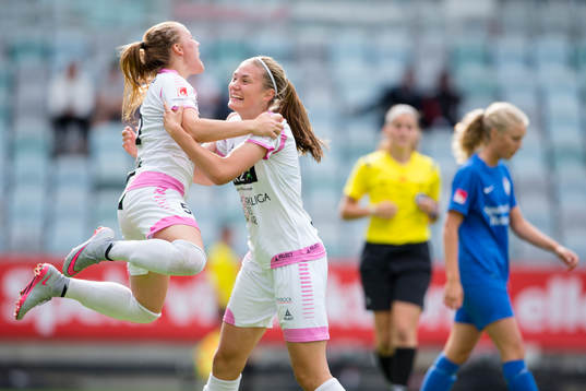 Rosengårds Hanna Lundell jublar och omfamnas