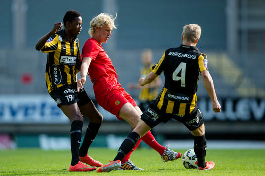 Kamp om bollen