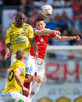 Falkenbergs Hakeem Araba och Kalmars Victor Agardius