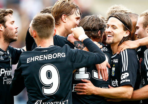 IFK Göteborgs spelare jublar