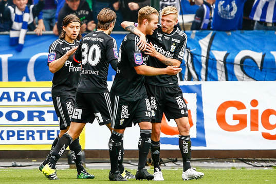 IFK Göteborgs spelare firar