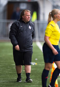 Eskilstuna tränare Viktor Eriksson