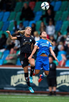 Göteborgs Andrine Hegerberg och Eskilstunas Malin Diaz