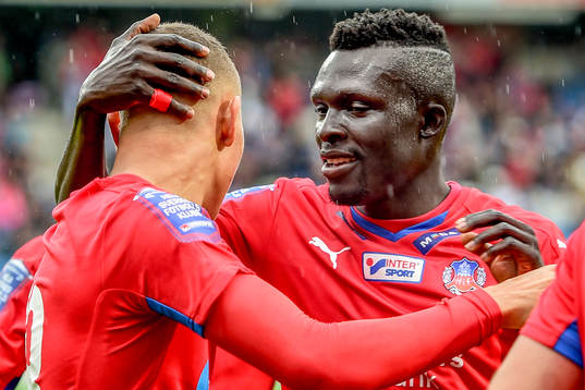 Helsingborgs Lalawélé Atakora firar med Jordan Larsson