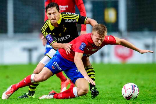 s Stefan Ishizaki och Helsingborgs Andreas Landgren