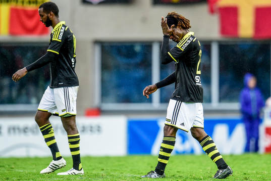 s Henok Goitom och Mohamed Bangura deppar