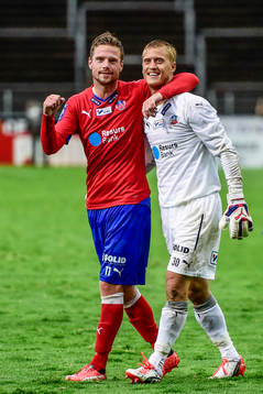 Helsingborgs målvakt Pär Hansson och Arnór Smárason