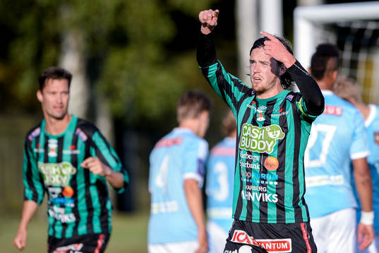 Varbergs Robin Tranberg firar