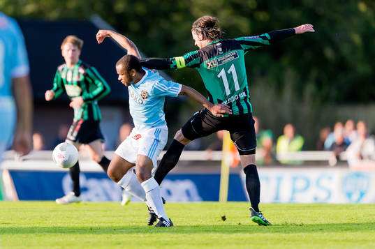 Brommapojkarnas Serge-Junior Martinsson Ngouali och