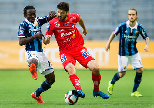 Djurgårdens Sam Johnson och Åtvidabergs Ajsel Kujovic