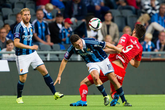 Djurgårdens Kerim Mrabti och Åtvidabergs Ajsel Kujovic i