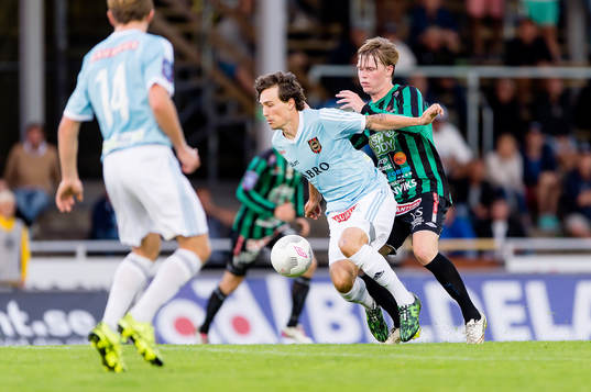 Brommapojkarnas Filip Tronét och Varbergs Anton Liljenbäck