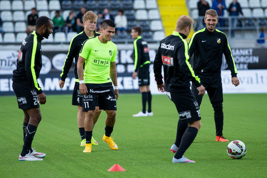 Häckens nyförvärv Paulo De Oliveira värmer upp innan