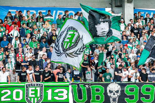 Hammarbys supportrar före fotbollsmatchen i Allsvenskan