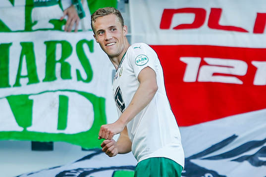 Hammarbys Fredrik Torsteinbö firar sitt kvitteringsmål 1-1