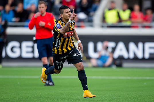 Häckens Paulo De Oliveira jublar