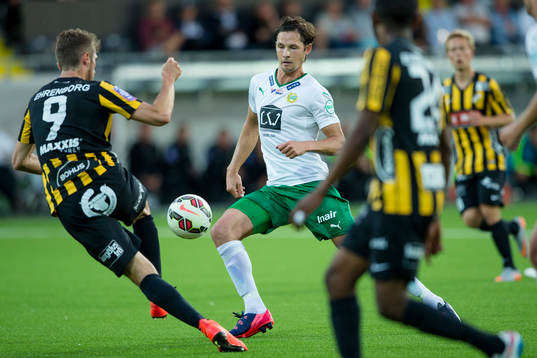 Hammarbys Philip Haglund mot Häckens Dardan Rexhepi