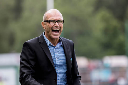 Ljungskiles tränare Tor-Arne Fredheim reagerar på ett