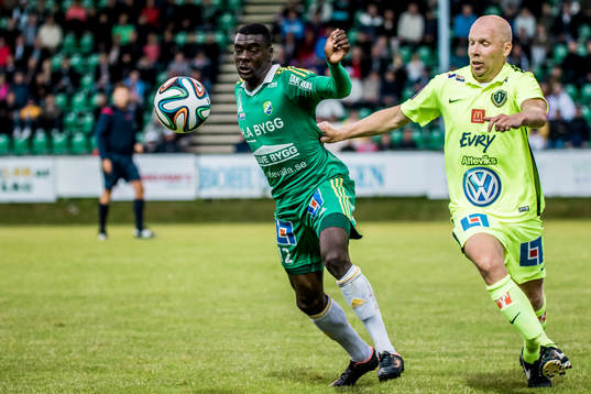 Ljungskiles Ken Sema före Jönköpings Viktor Rönneklev
