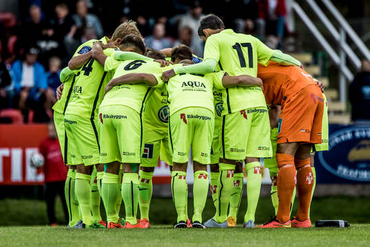 Jönköpings spelare laddar upp
