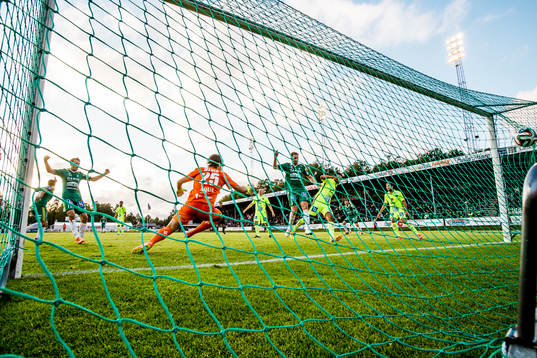 Ljungskiles målvakt Ivo Vazgec