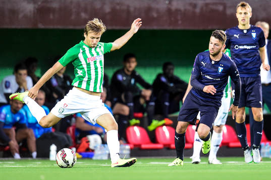 Zalgiris Deividas Semberas och Malmö FFs Erdal Rakip