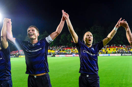 Malmö FFs Markus Rosenberg och Anton Tinnerholm firar med