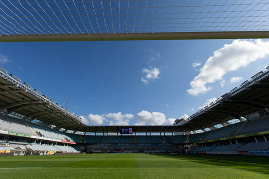 Vy över Gamla Ullevi innan fotbollsmatchen i kvalet till