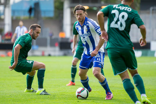 IFK Göteborgs Gustav Svensson mot Slask Wroclaws Tom