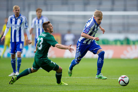 IFK Göteborgs Sören Rieks springer förbi Slask Wroclaws