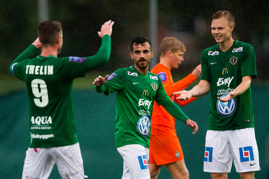 Jönköpings Tommy Thelin jublar