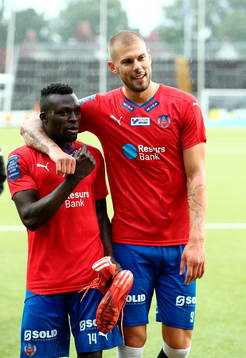 Lalawélé Atakora och Robin Simovic
