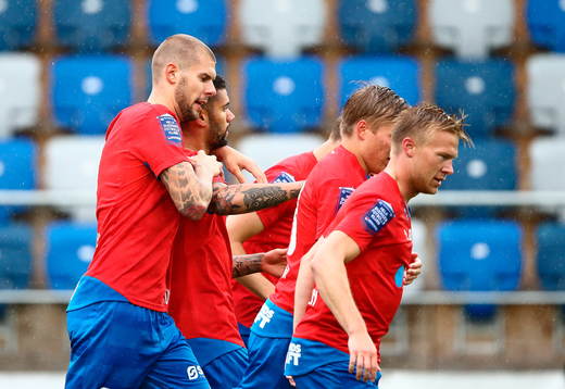 Helsingborgs Robin Simovic kramar om Victor Pálsson