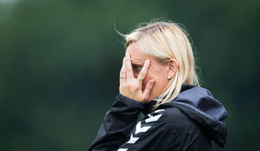 Kristianstads tränare Elisabet Gunnarsdottir i matchen i