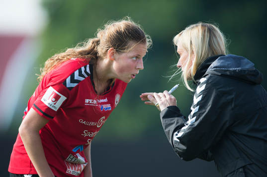 Kristianstads tränare Elisabet Gunnarsdottir ger
