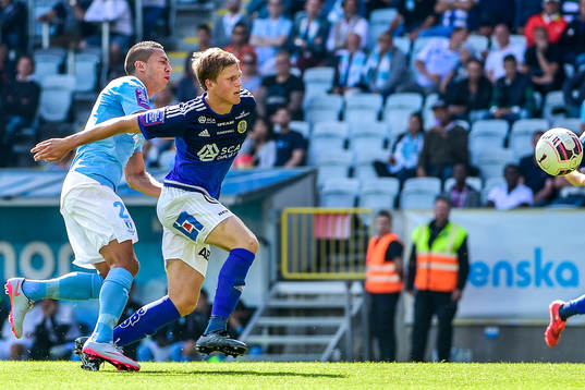 Malmö FFs Nikola Djurjic och Sundsvalls Joakim Nilsson