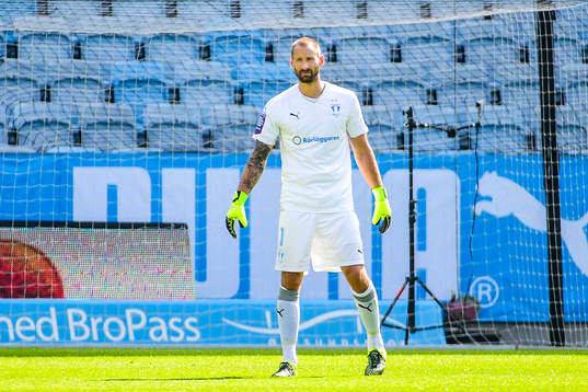 Malmö FFs målvakt Johan Wiland gör debut för Malmö FF
