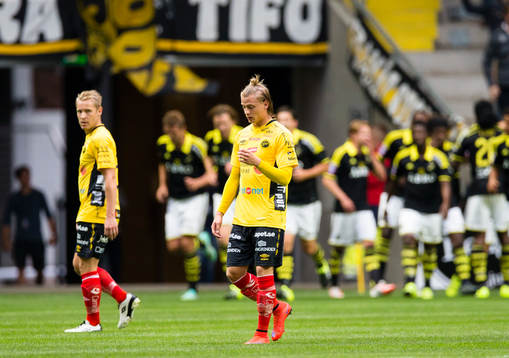 Elfsborgs Simon Hedlund ser deppig ut