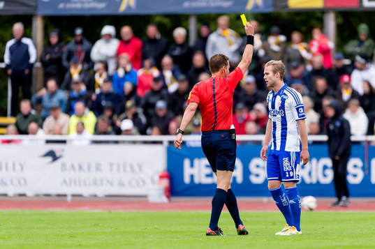 IFK Göteborgs Gustav Engvall blir varnad
