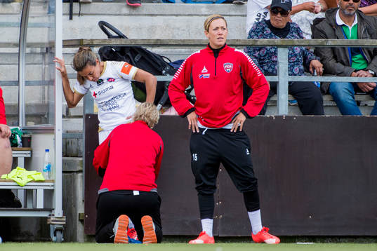 FC Rosengårds Marta Viera Da Silva får vård på bänken
