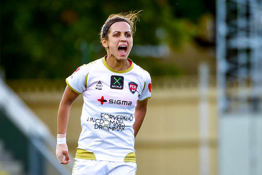 FC Rosengårds Natasa Andonova jublar