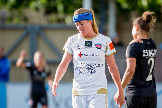FC Rosengårds Kirsten van de Ven deppar