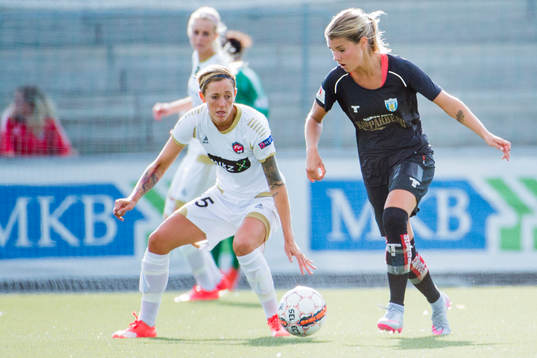 FC Rosengårds Therese Sjögran bevakar Göteborgs Kathlene